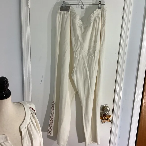 NWT SOFT SURROUNDINGS PLUS 3X MIRAGE SET(2) ECRU TOP WIDE LEG PANTS EMBROIDERY